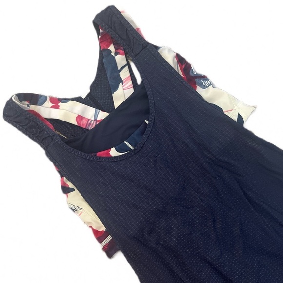 Lululemon Women’s Stash It Tank with Sports Bra Size 6 - Picture 2 of 4